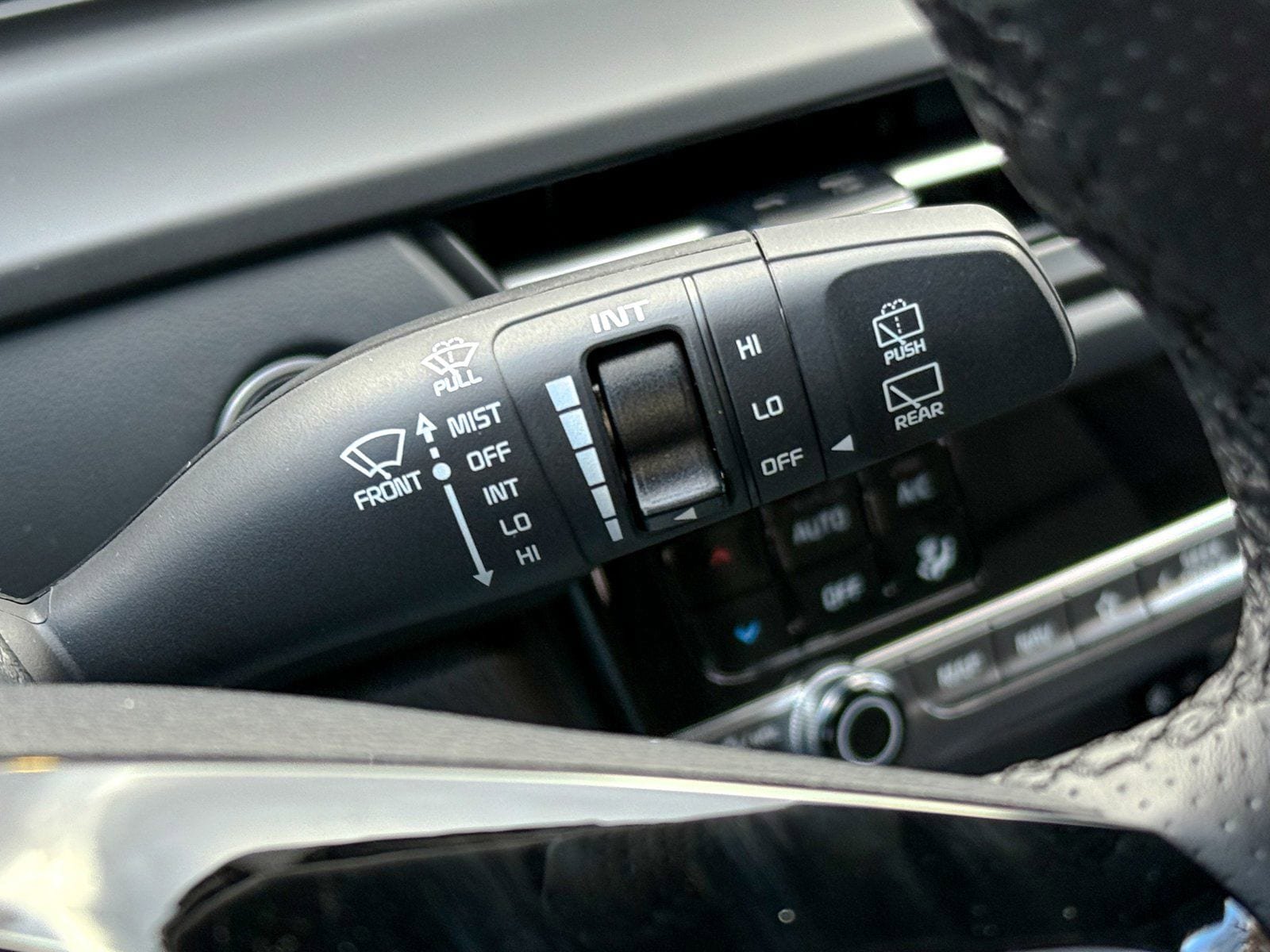 New 2026 Kia Seltos SX w/ SX Sunroof Package image 27