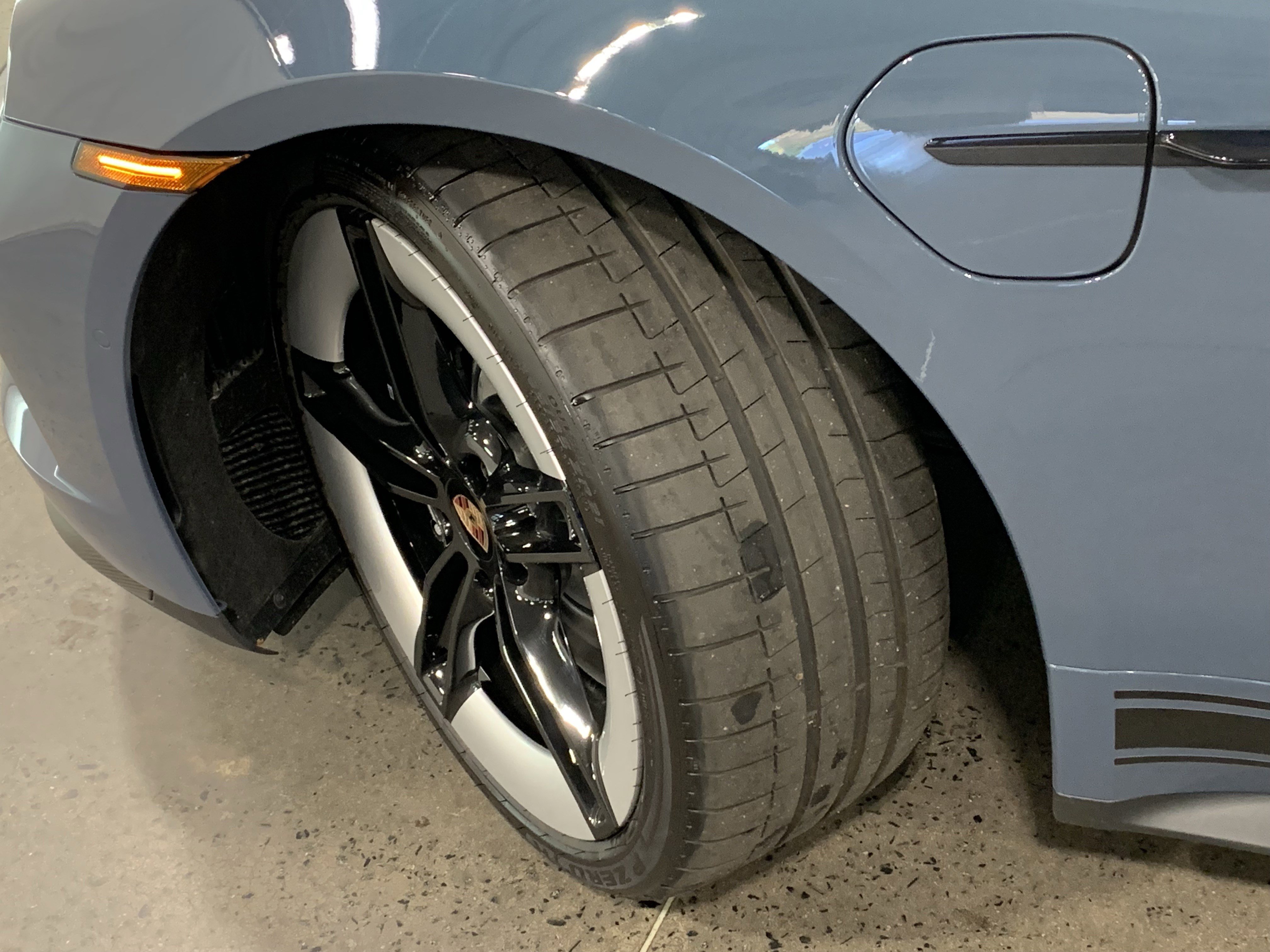 New 2026 Porsche Taycan GTS AWD/4WD image 36