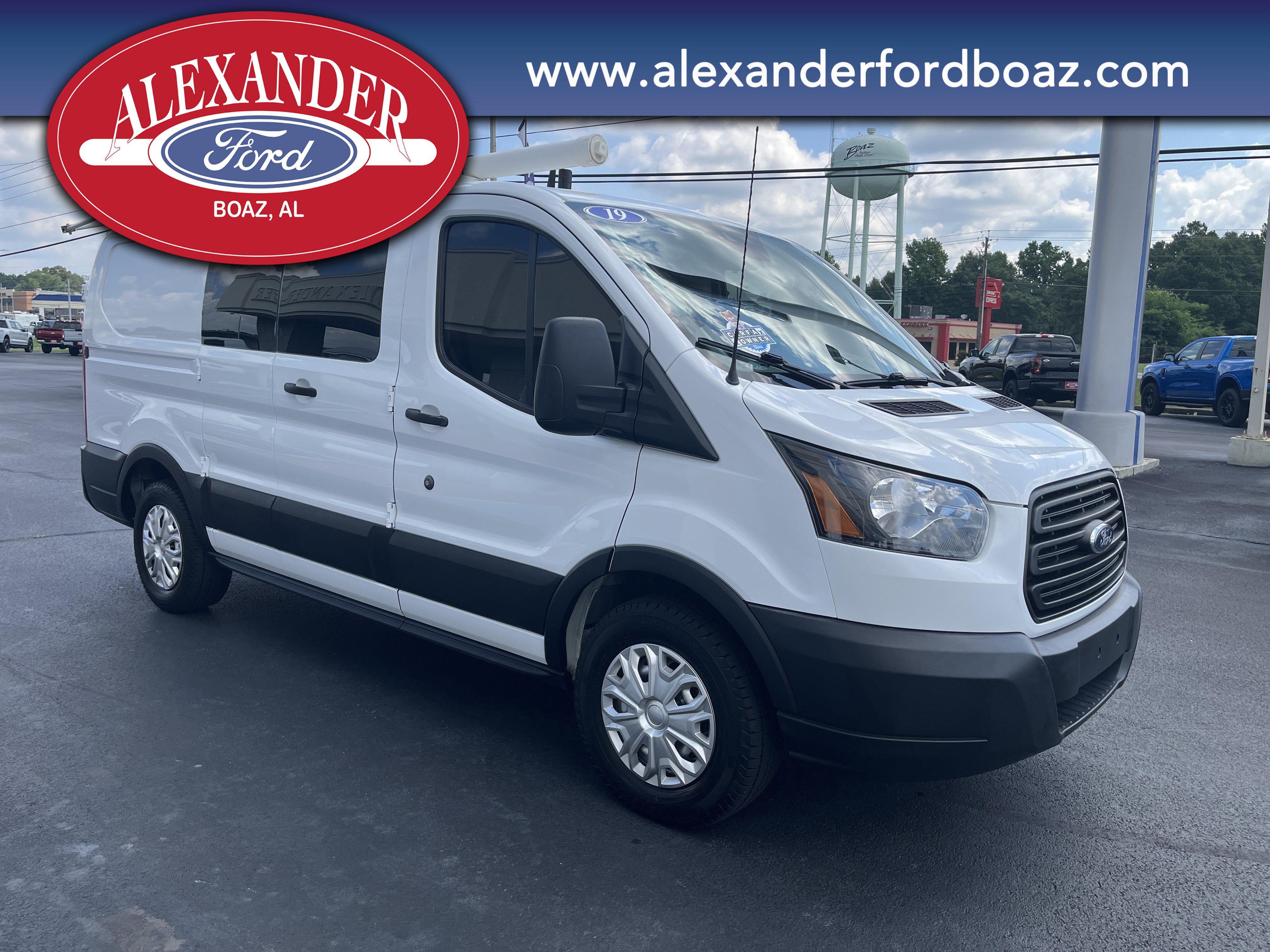 Used 2019 Ford Transit 150 130 Low Roof RWD image 3