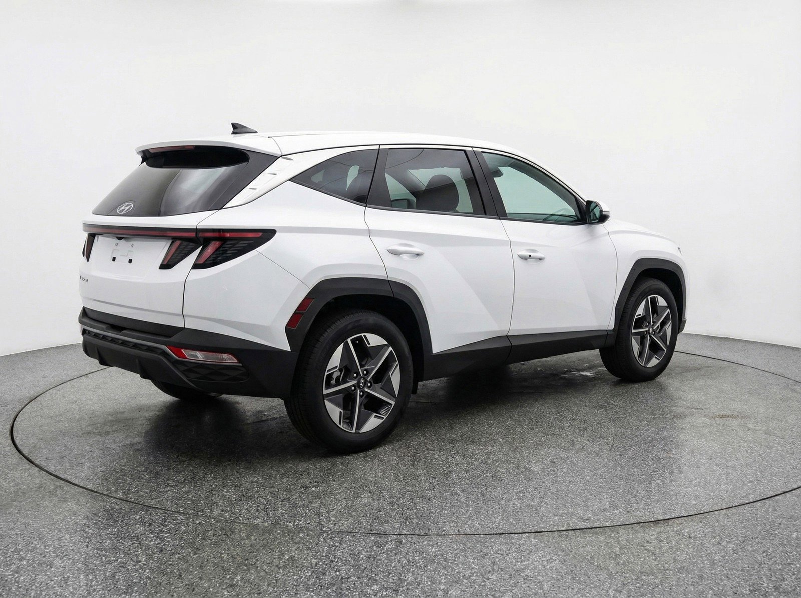 Used 2025 Hyundai Tucson SEL FWD image 9
