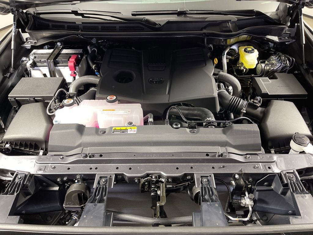 New 2026 Toyota Tundra SR image 9