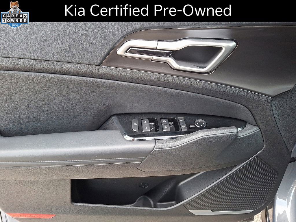 Certified 2025 Kia Sportage EX image 13