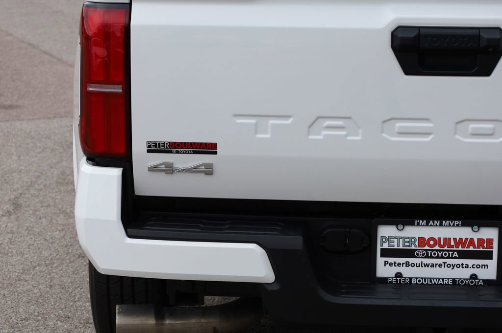 Used 2025 Toyota Tacoma SR5 image 19