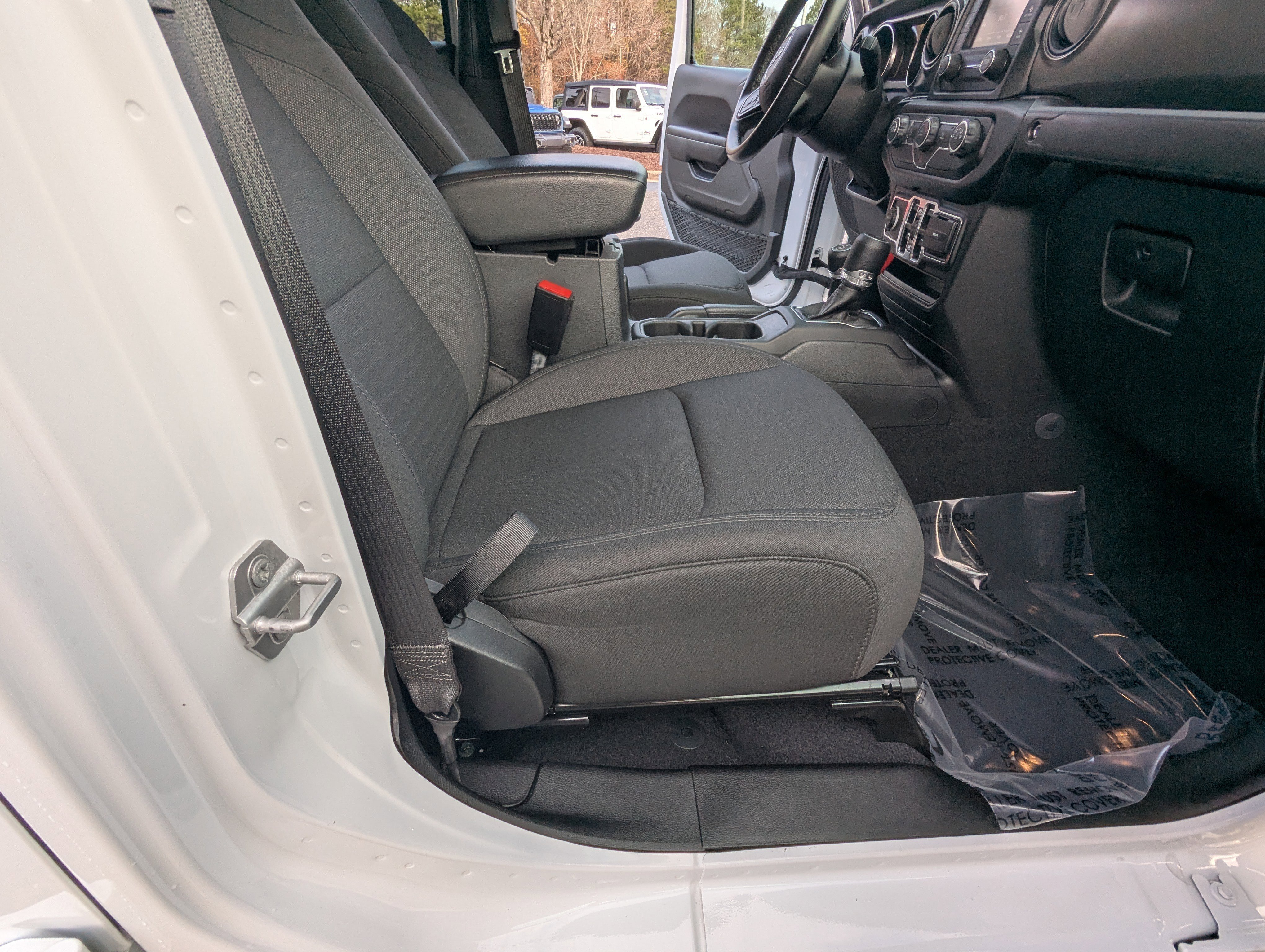 Used 2021 Jeep Gladiator Willys image 13