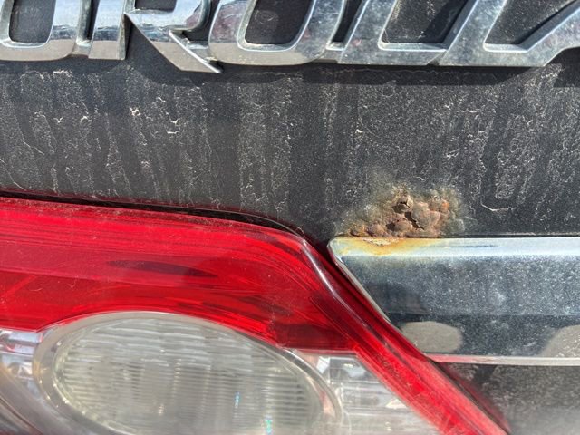 Used 2012 Toyota Corolla LE image 9