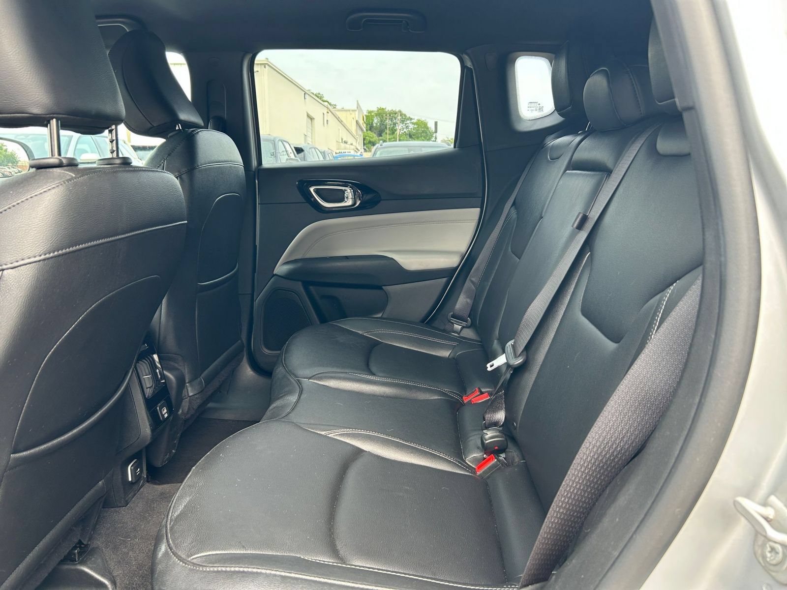 Used 2025 Jeep Compass Limited AWD/4WD image 20