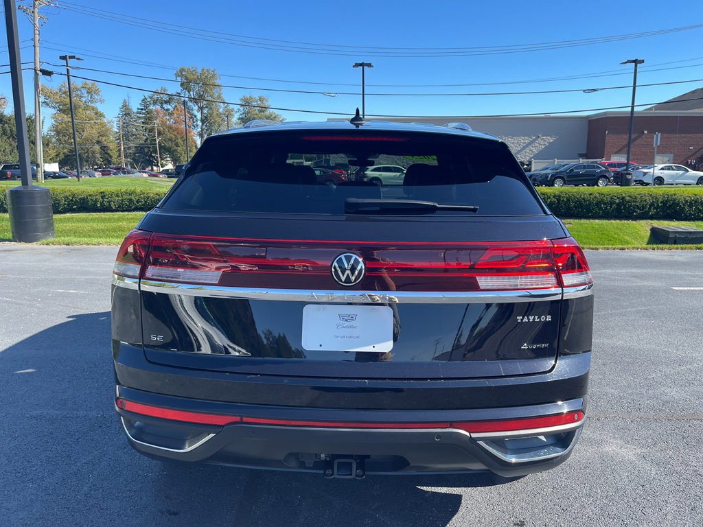Used 2025 Volkswagen Atlas Cross Sport SE image 9