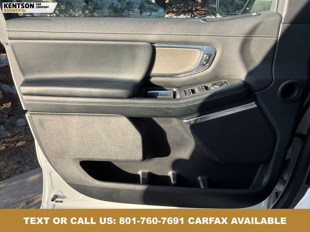 Used 2025 Ford Expedition Max Platinum AWD/4WD image 18