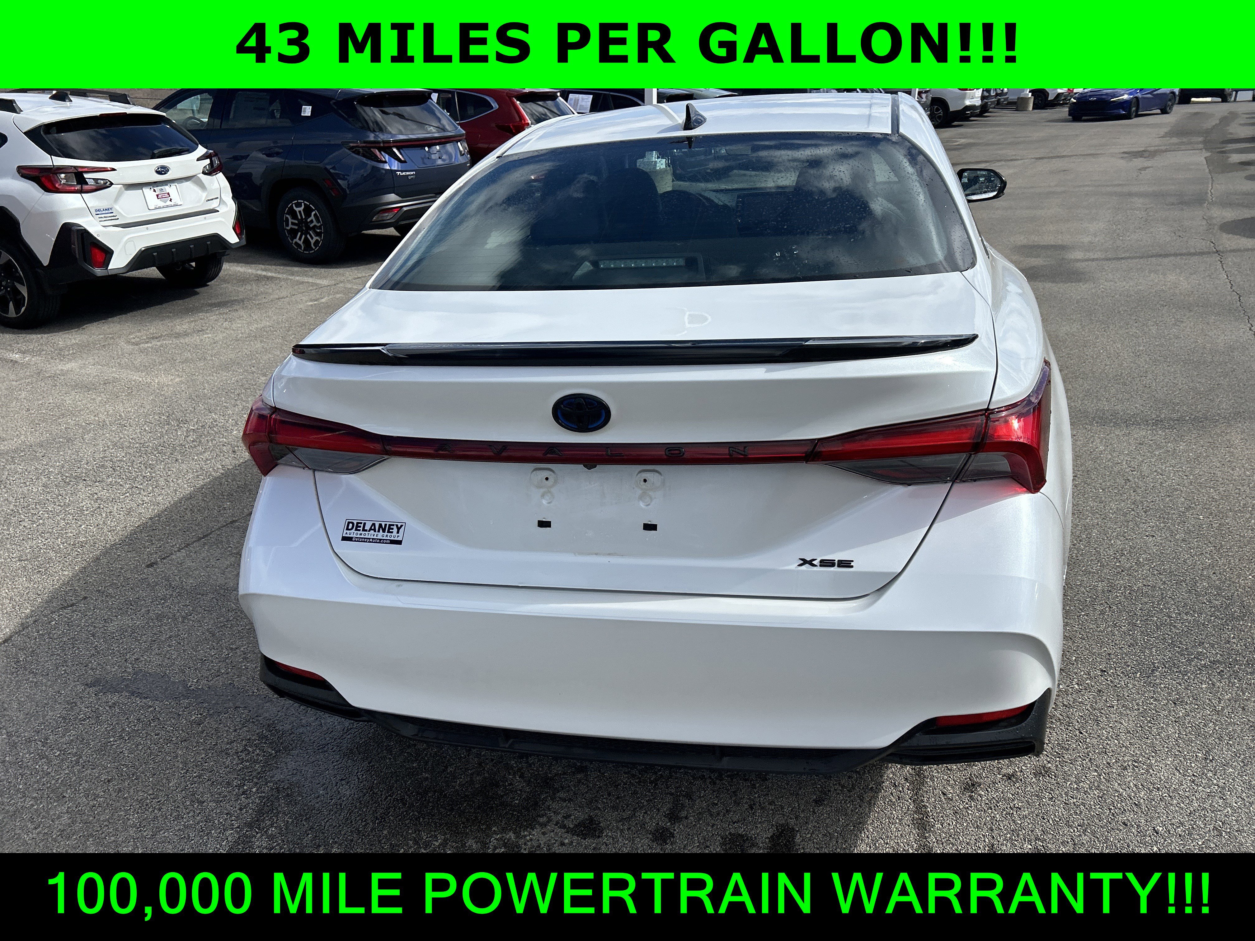 Used 2022 Toyota Avalon XSE image 12