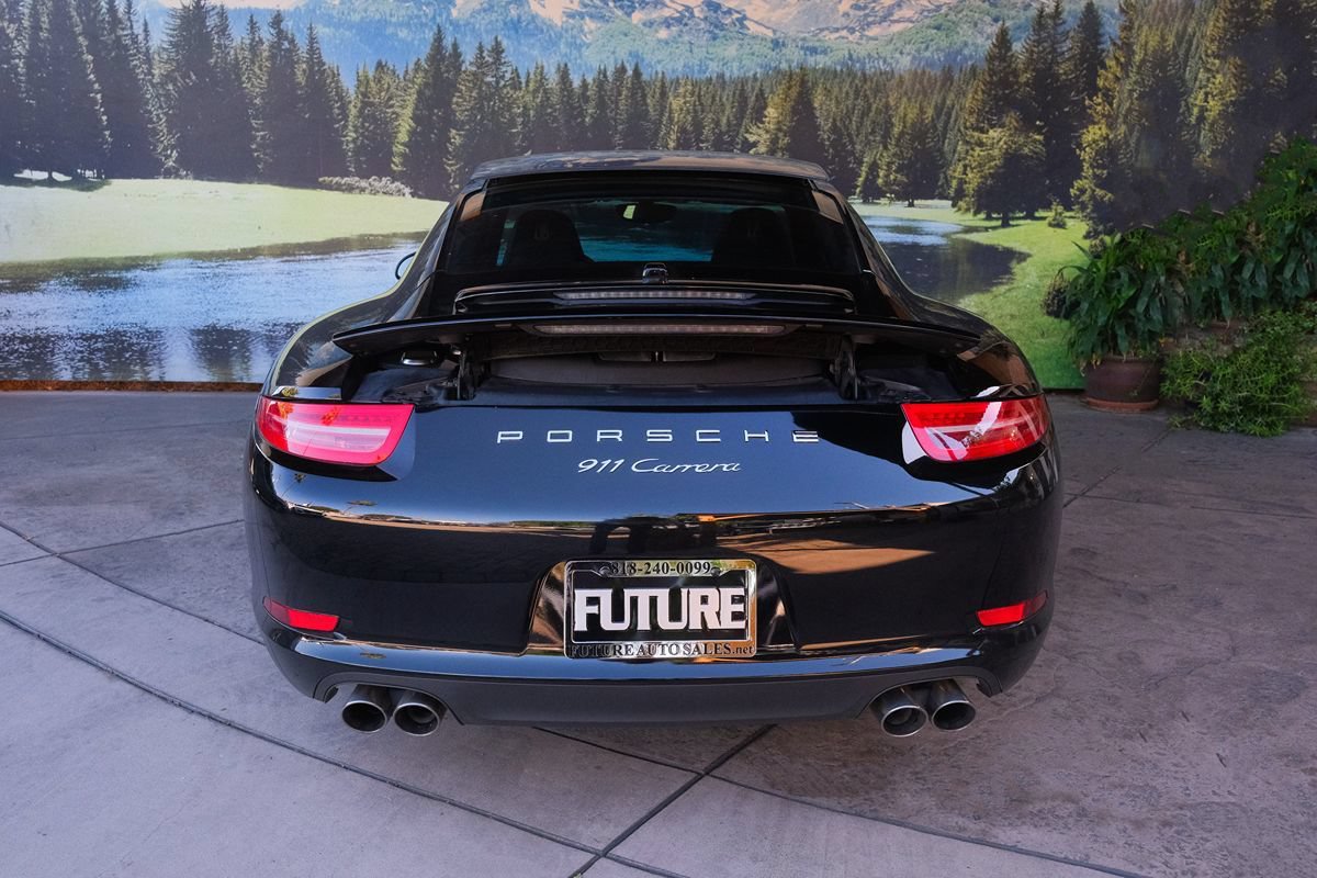 Used 2013 Porsche 911 Carrera RWD image 5