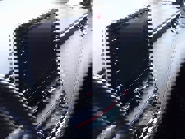 Used 2020 Toyota Corolla SE image 13