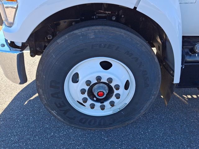 Used 2023 Ford F650 2WD Regular Cab Super Duty image 9
