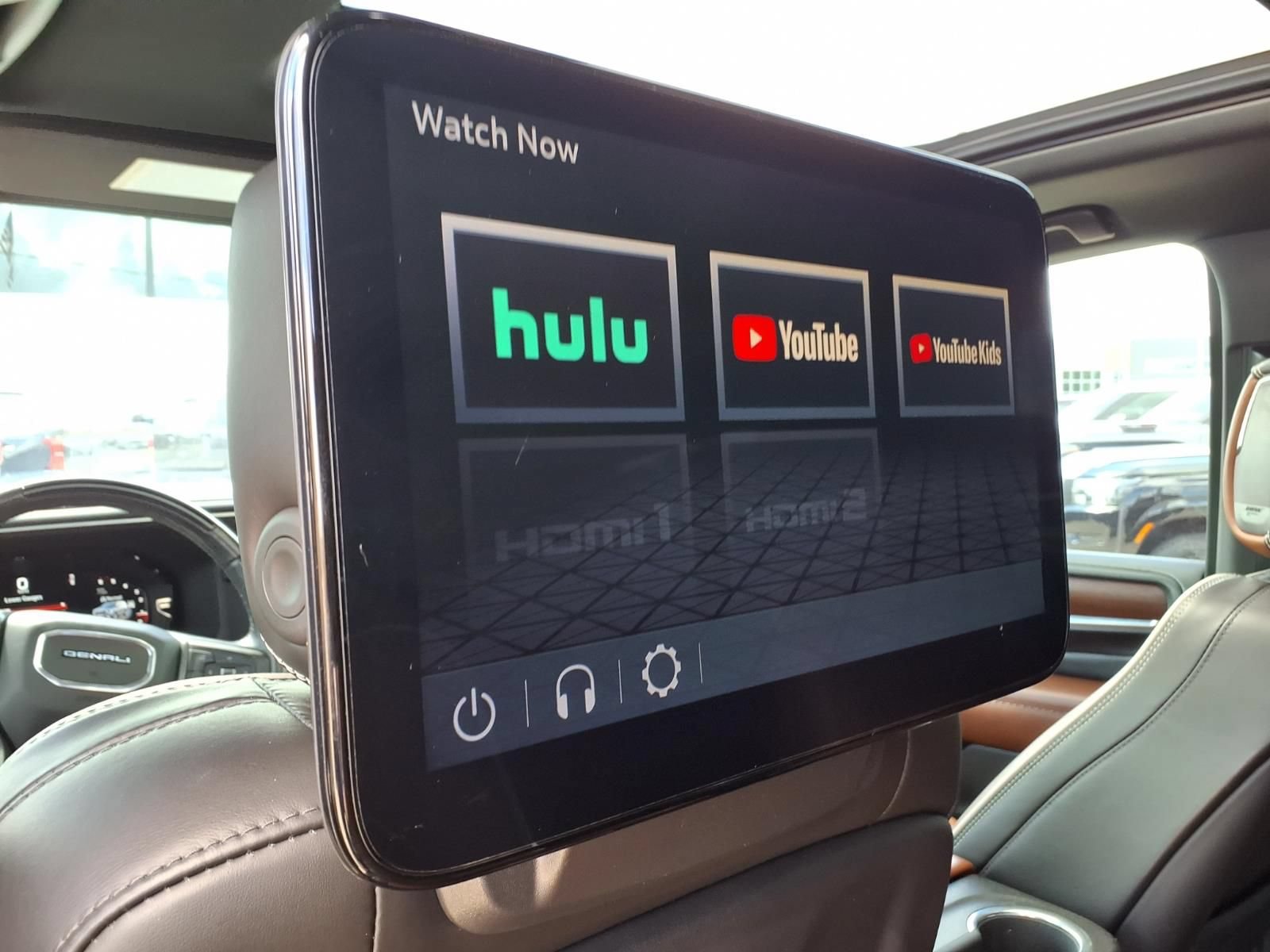 Used 2023 GMC Yukon Denali Ultimate AWD/4WD image 17