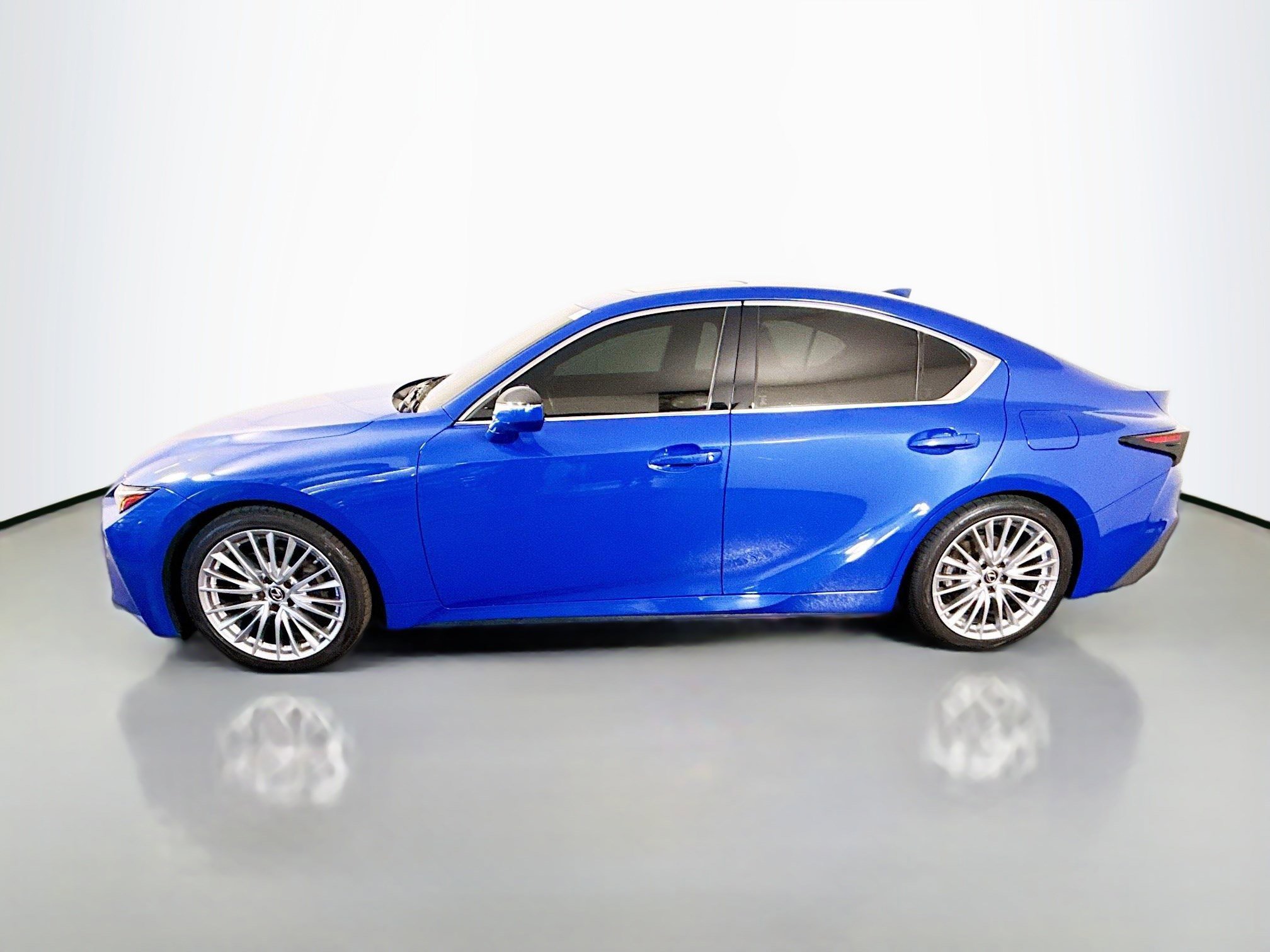 Used 2022 Lexus IS 300 w/ Premium Package image 6