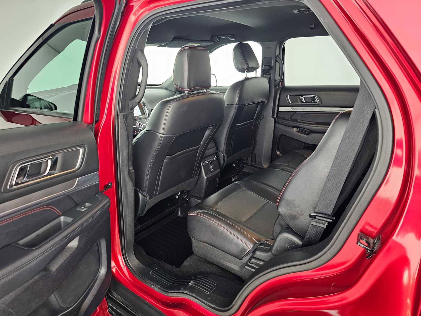 Used 2019 Ford Explorer Sport AWD/4WD image 17