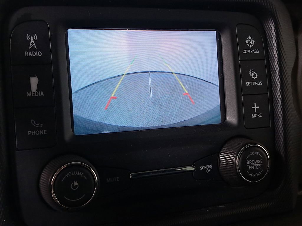 Used 2018 Jeep Wrangler Unlimited Sport image 17