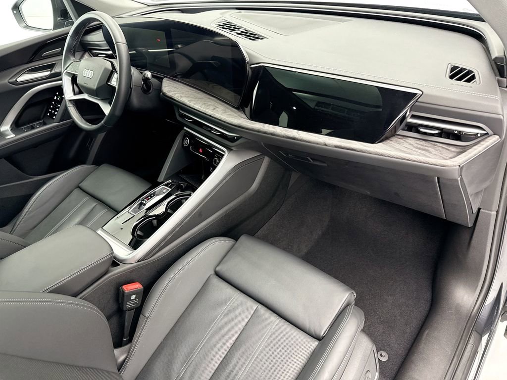 Certified 2025 Audi Q5 Premium Plus w/ Premium Plus image 16