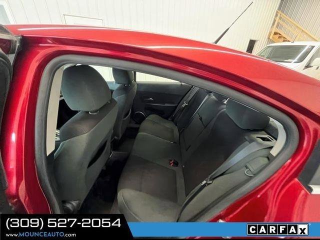 Used 2011 Chevrolet Cruze LT image 7
