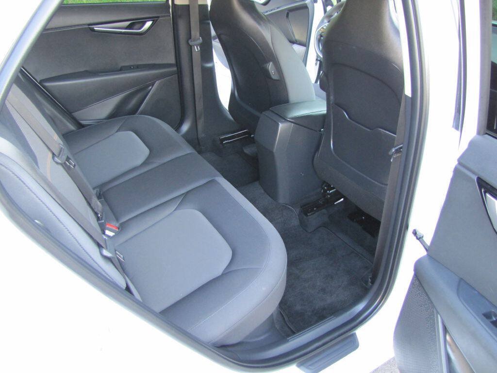 Used 2024 Kia Niro LX FWD image 20