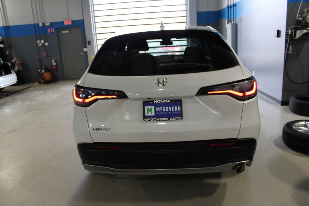Used 2024 Honda HR-V Sport image 38