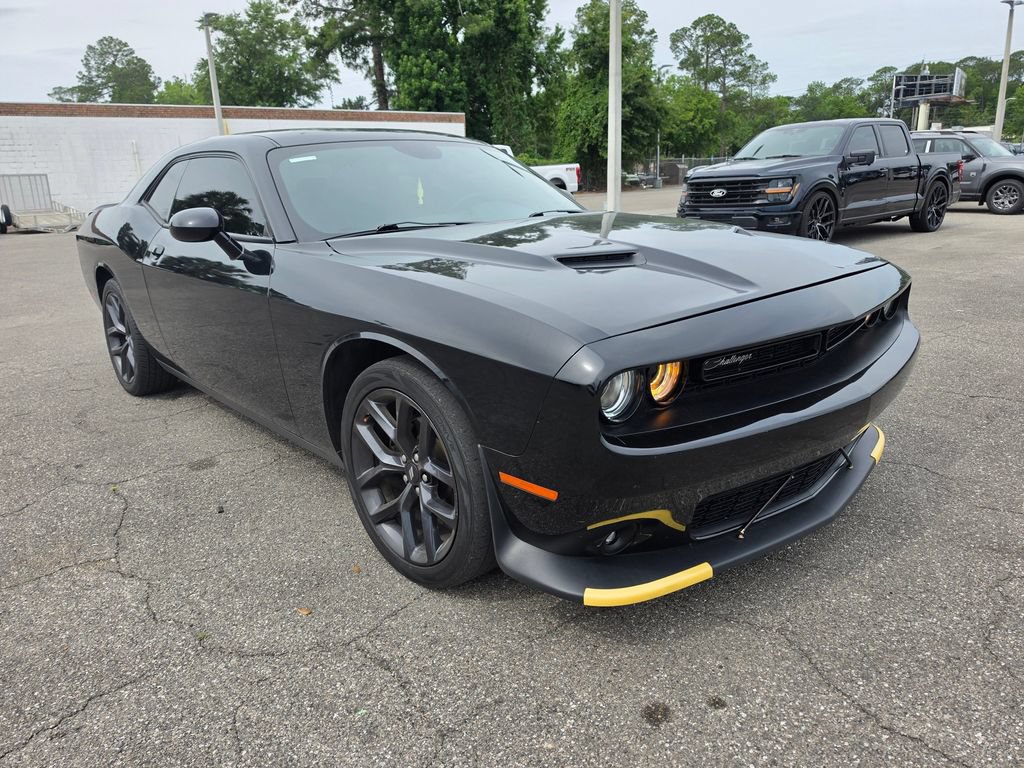 Used 2022 Dodge Challenger SXT w/ Blacktop Package RWD image 5