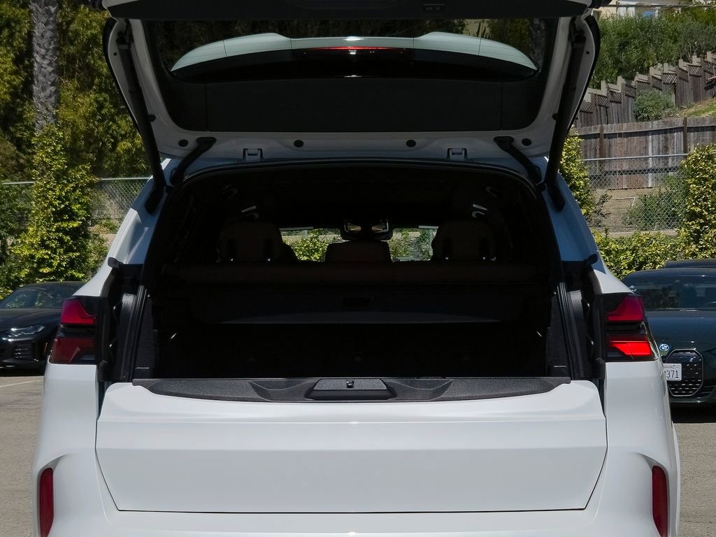 Used 2024 BMW X5 M Competition w/ Executive Package image 22