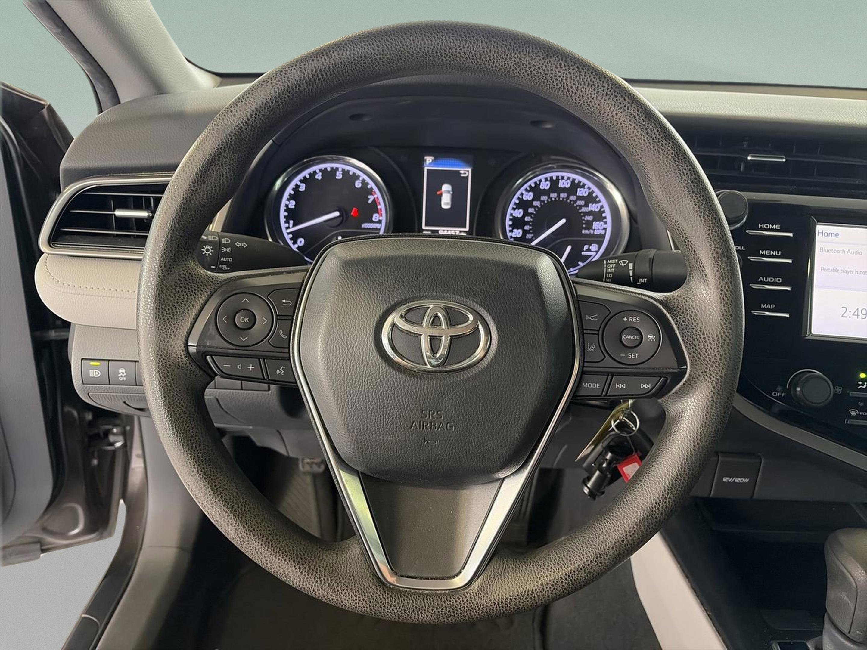 Used 2020 Toyota Camry LE image 11