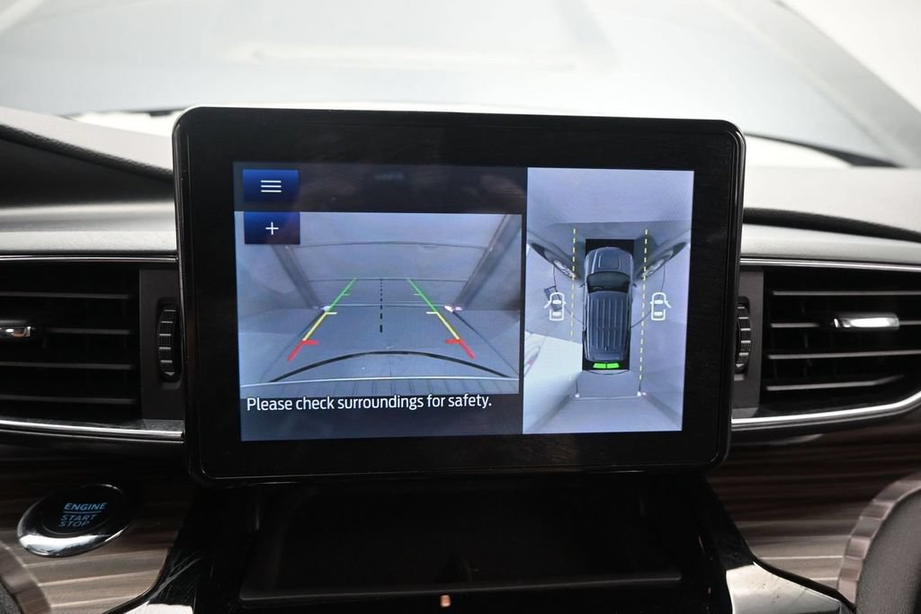 Used 2023 Ford Explorer Limited w/ Equipment Group 301A RWD image 28