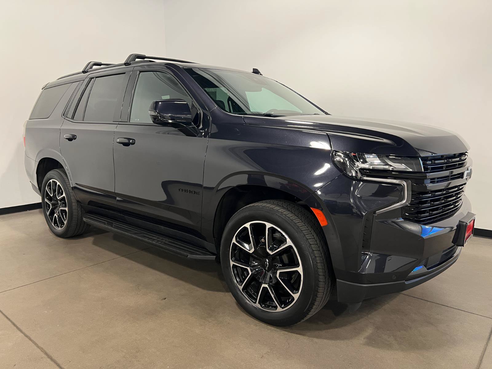 Used 2023 Chevrolet Tahoe RST w/ Luxury Package AWD/4WD image 1
