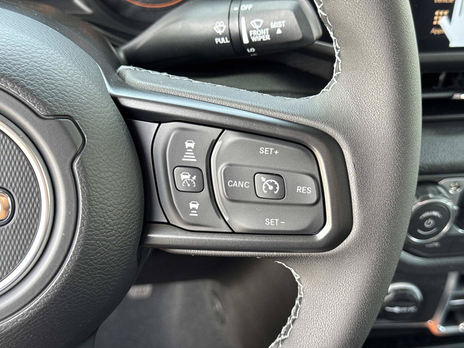 New 2026 Jeep Gladiator Sport AWD/4WD image 9