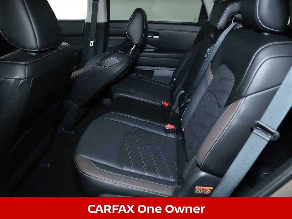 Certified 2024 Nissan Pathfinder Platinum w/ Cargo Package image 16