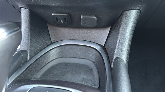 Used 2018 Chevrolet Malibu LT image 19