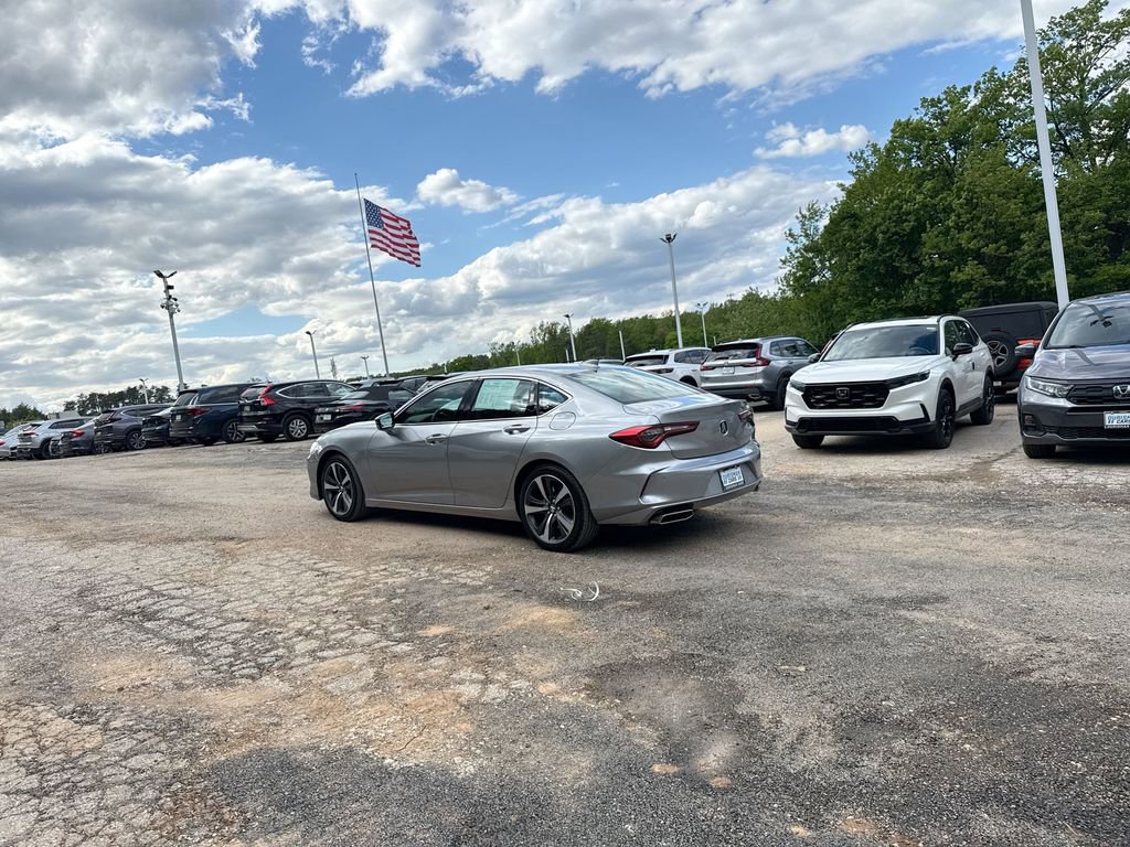 Used 2025 Acura TLX w/ Technology Package FWD image 6