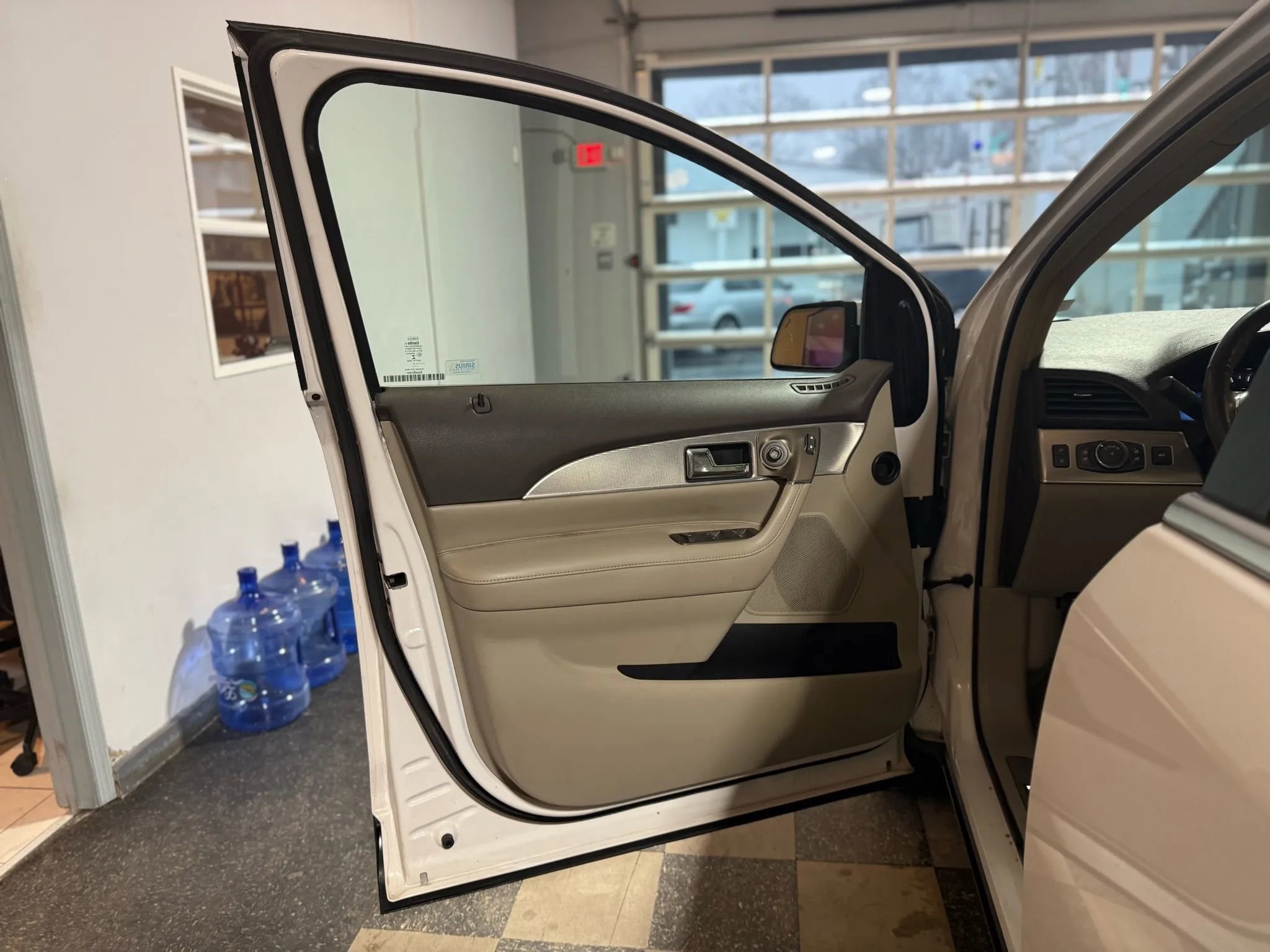 Used 2014 Lincoln MKX AWD w/ Equipment Group 102A image 25