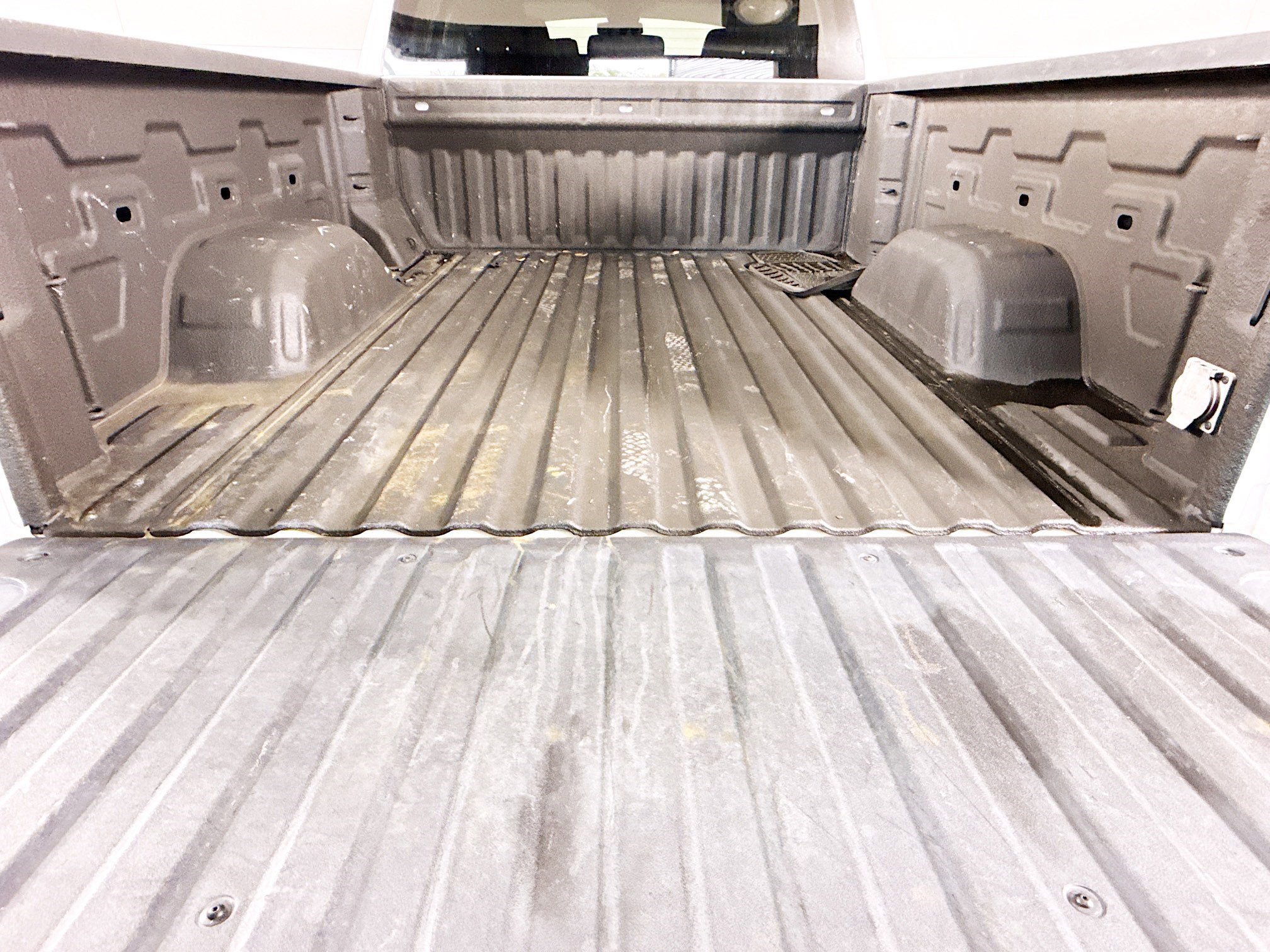 Used 2022 Chevrolet Silverado 1500 Custom RWD image 33