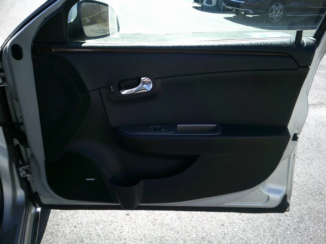 Used 2011 Chevrolet Malibu LTZ FWD image 12