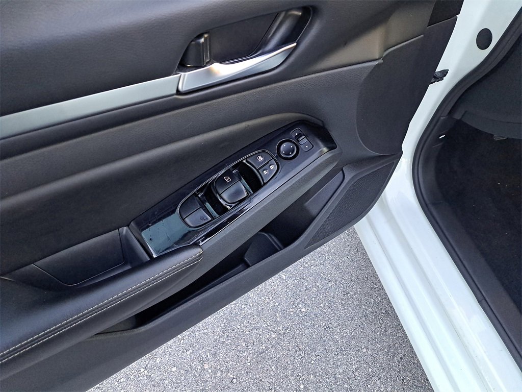 Certified 2023 Nissan Altima 2.5 SV image 16