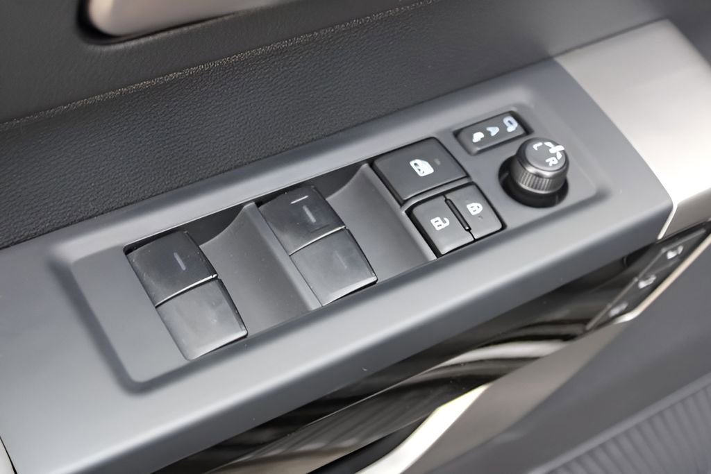 Certified 2025 Toyota Tundra Limited AWD/4WD image 18