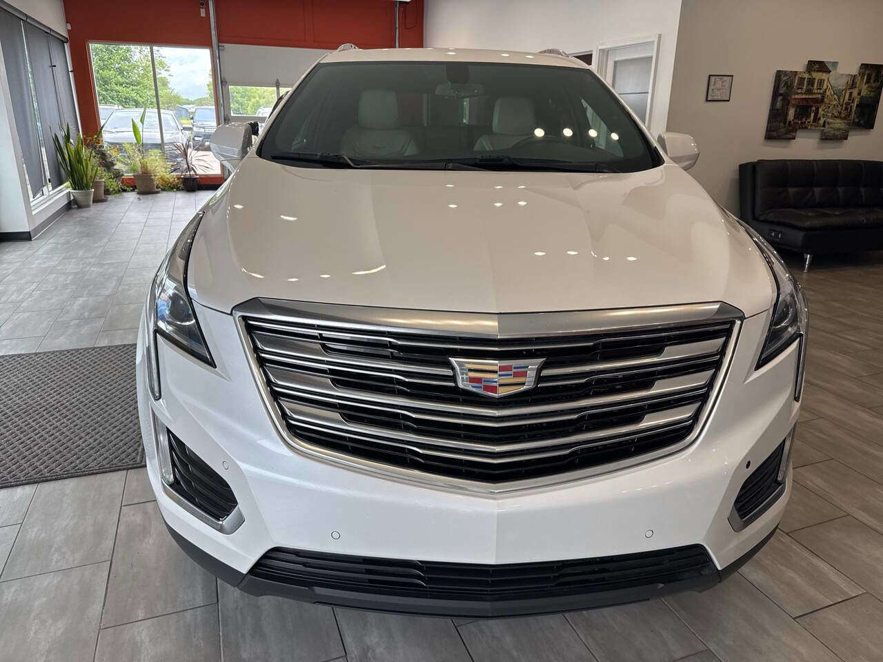 Used 2017 Cadillac XT5 Luxury AWD/4WD image 5