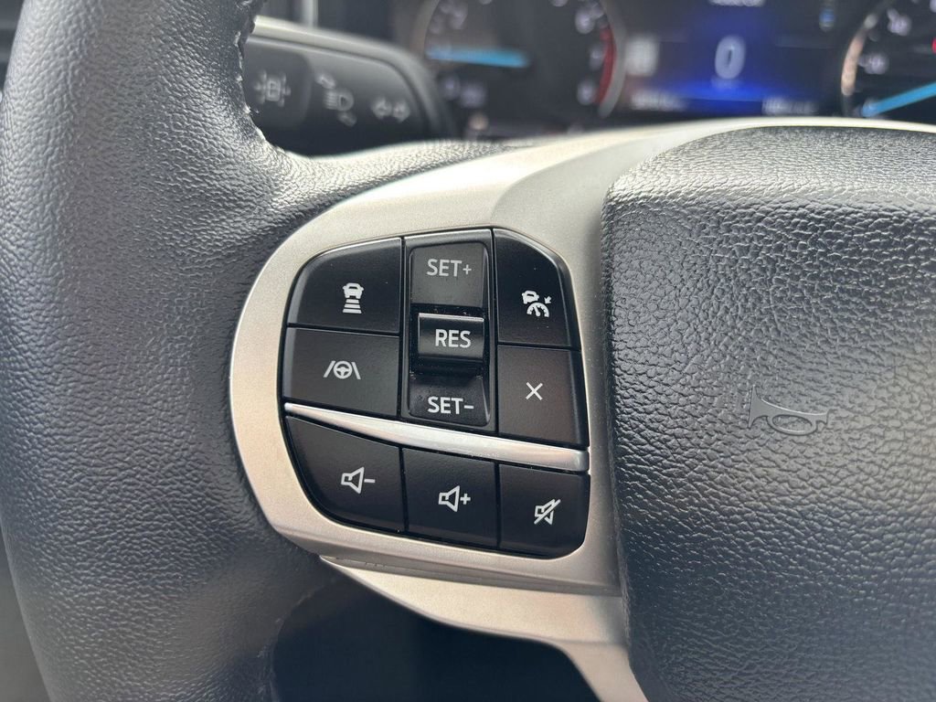 Used 2023 Ford Explorer XLT w/ Equipment Group 202A image 29