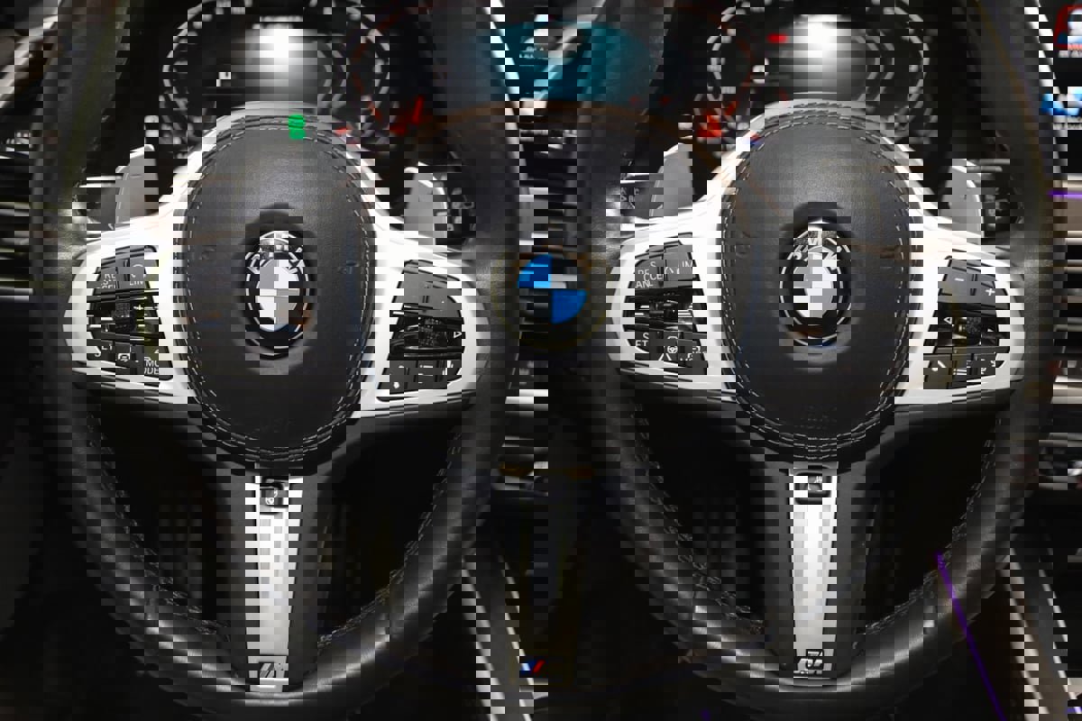 Used 2021 BMW X5 M50i image 43