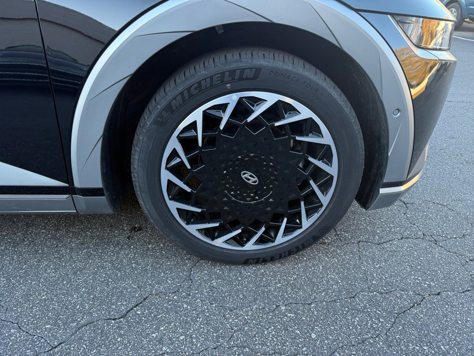 Certified 2024 Hyundai Ioniq 5 Limited image 27