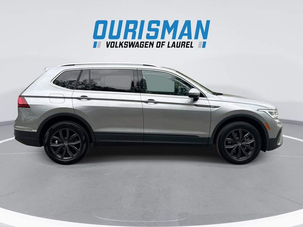 Used 2023 Volkswagen Tiguan SE AWD/4WD image 9