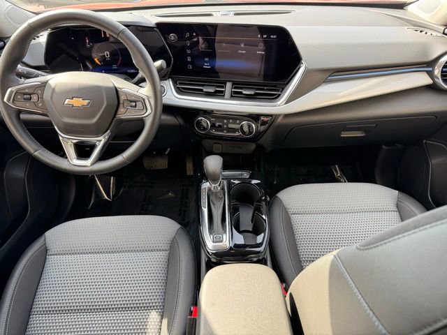 Certified 2024 Chevrolet Trax LT w/ Driver Confidence Package image 10