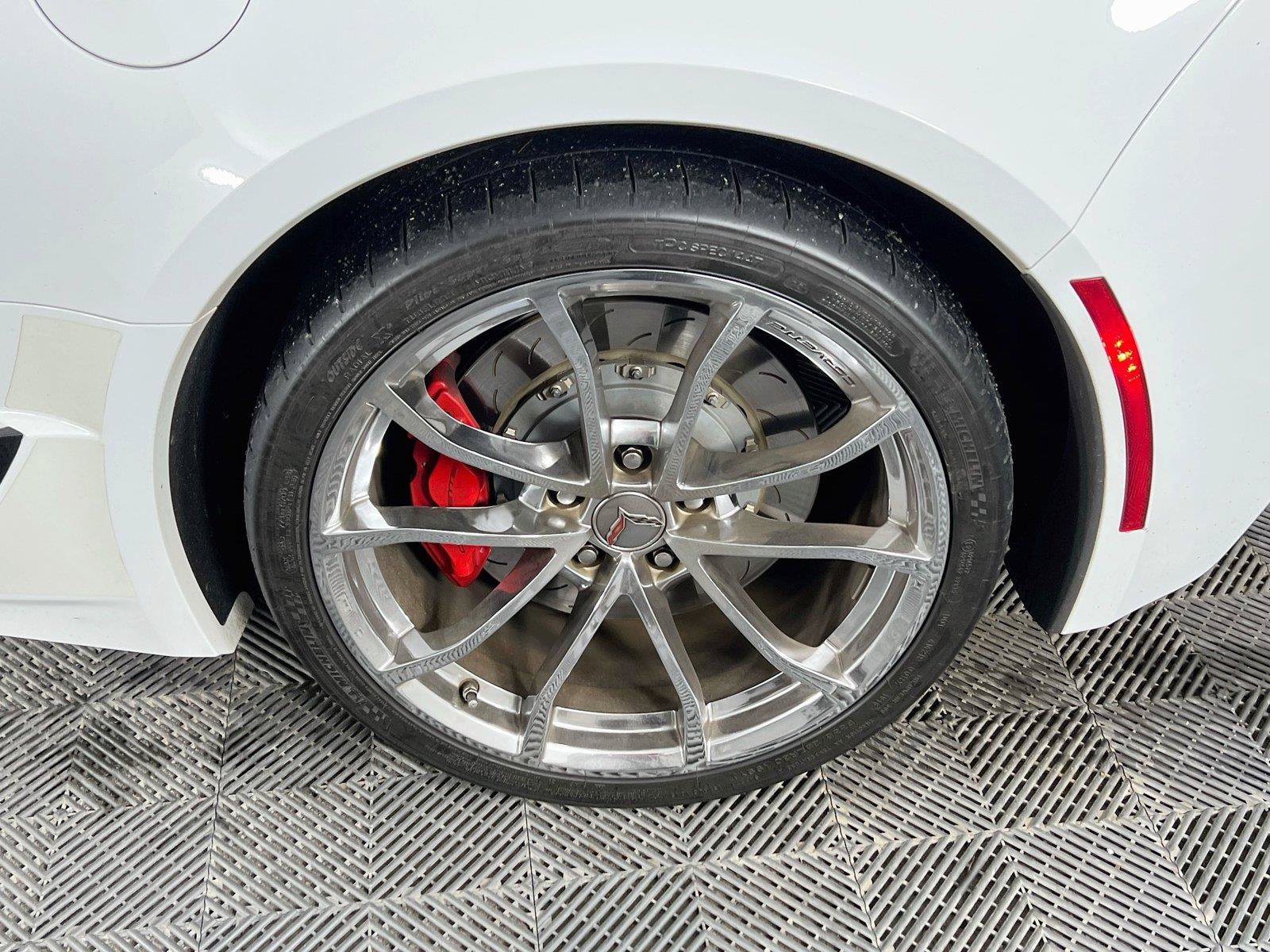 Used 2019 Chevrolet Corvette Grand Sport RWD image 29