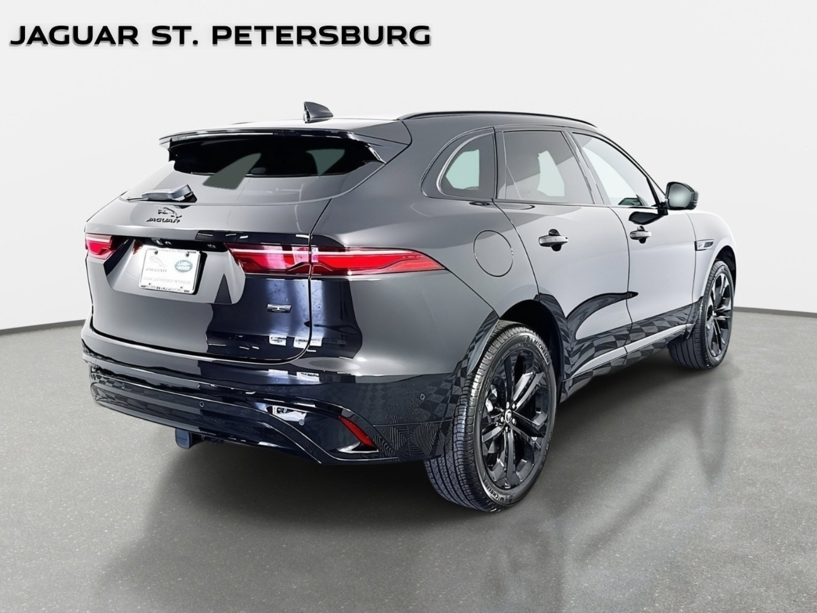 Used 2026 Jaguar F-PACE R-Dynamic S AWD/4WD image 5