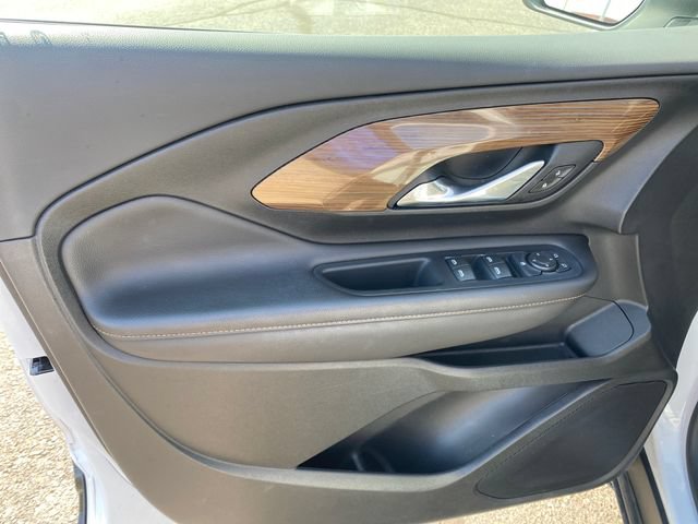 Used 2020 GMC Terrain SLE w/ Driver Convenience Package FWD image 17