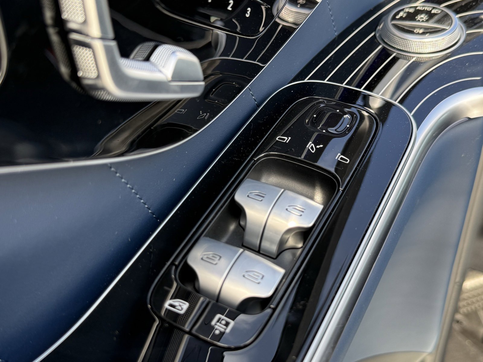 New 2026 Mercedes-Benz S 580 4MATIC Sedan image 16