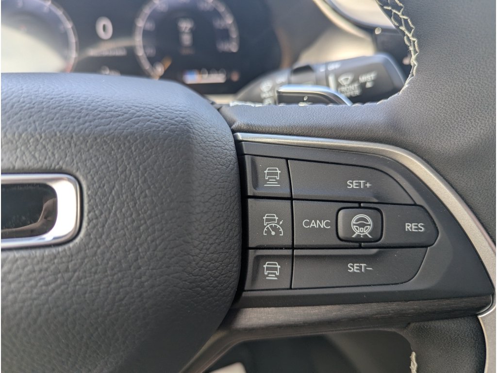 New 2026 Jeep Grand Cherokee L Limited AWD/4WD image 11