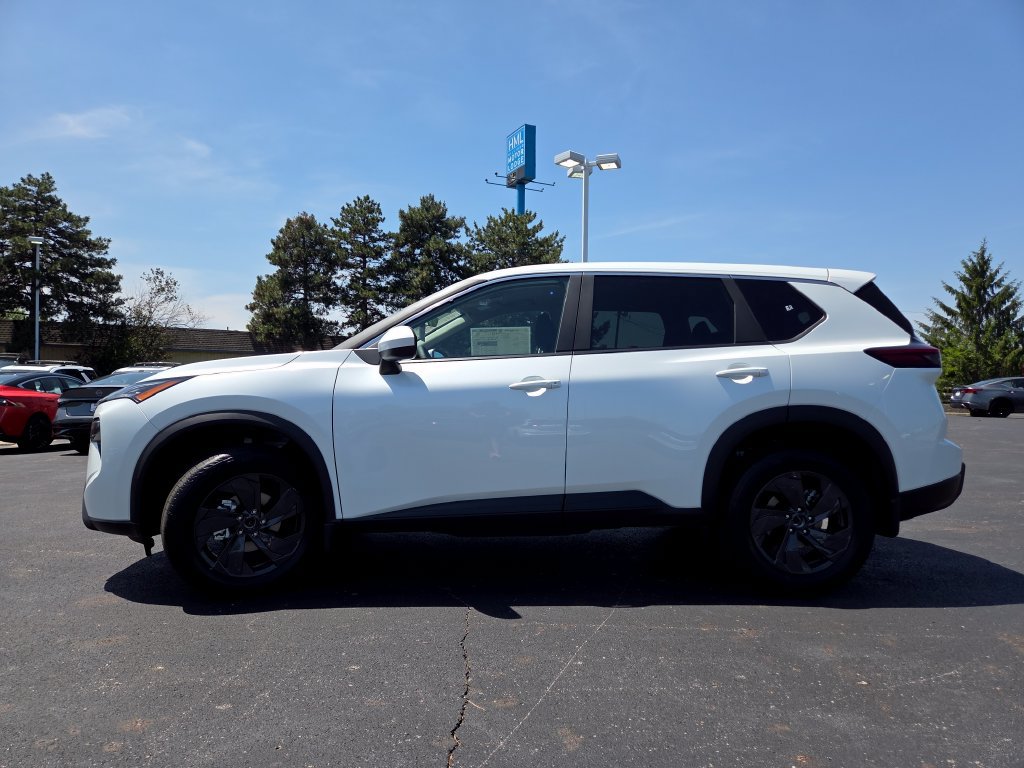 New 2026 Nissan Rogue SV AWD/4WD image 10